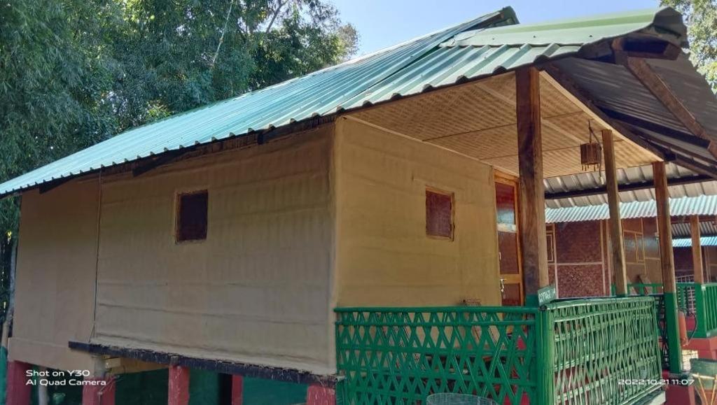 Nature Hunt Eco Camp Kaziranga Bagian luar foto